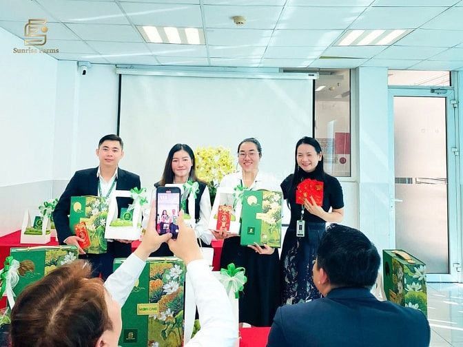 CTY CP TM DV ĐT SUNRISE FARMS TUYỂN DỤNG CHUYÊN VIÊN KD BẤT ĐỘNG SẢN