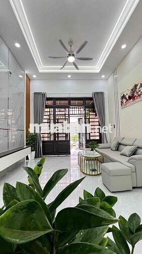 Nhà TL37 gần ngã tư Ga chỉ 3km giá cực hấp dẫn quý cô chú và anh chị