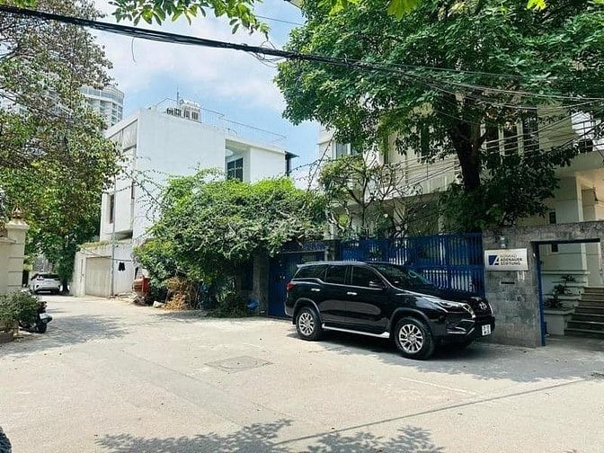 Bán nhà phân lô ô tô tránh tại KĐT Định Công, mới đẹp ở ngay, 34 tỷ.