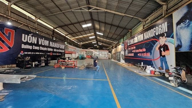 Nhà xưởng cho thuê đường quốc lô 1a, quận 12 dt: 1400m giá 110 triêu