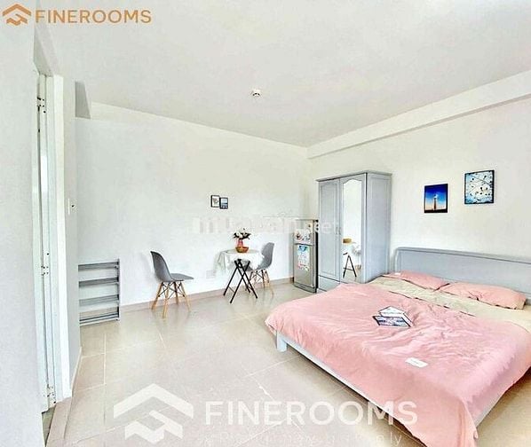 CĂN HỘ CÓ BAN CÔNG FULL NỘI THẤT NGAY TÂN BÌNH