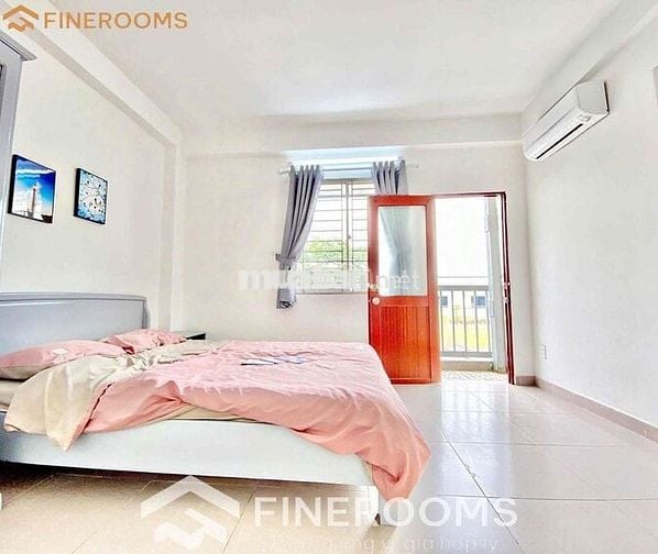CĂN HỘ CÓ BAN CÔNG FULL NỘI THẤT NGAY TÂN BÌNH