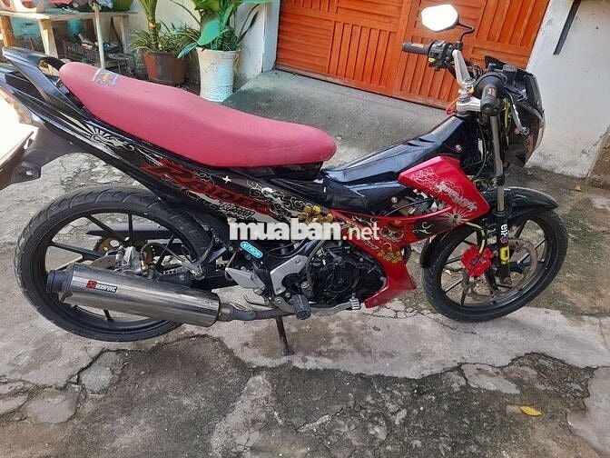 Suzuki Raider