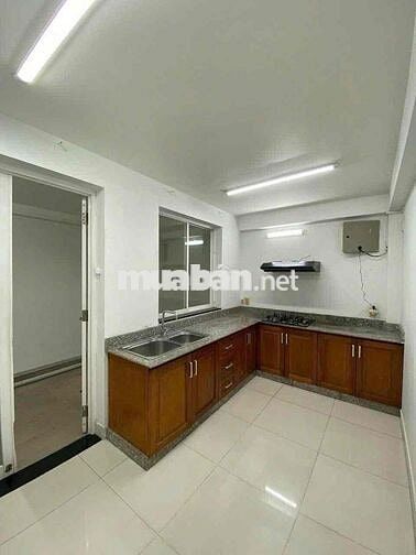 Cho Thuê Văn Phòng Nội Khu Hưng Gia 3, PMH 6x18,5M