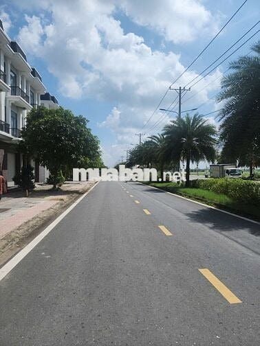 BÁN nền đường lớn 50m chưa tới 4t- Cách chợ hưng long 500m
