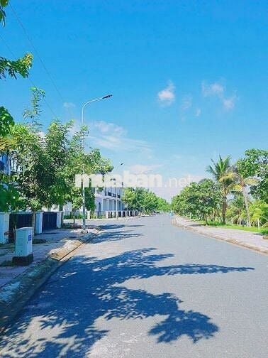 BÁN nền đường lớn 50m chưa tới 4t- Cách chợ hưng long 500m