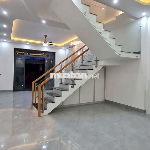 Nhà đối diện khu tái định cư Bình Lợi