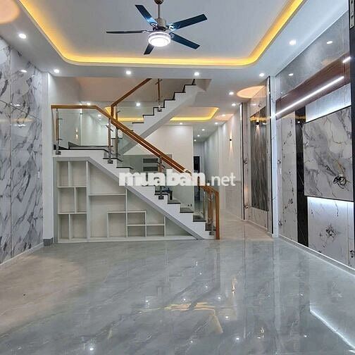 Nhà đối diện khu tái định cư Bình Lợi