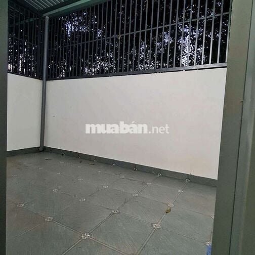 Nhà đối diện khu tái định cư Bình Lợi