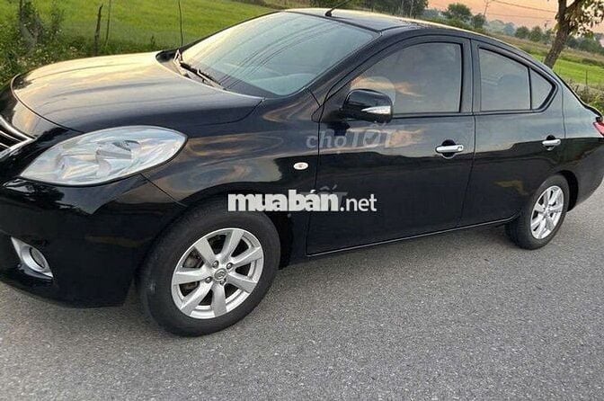 Xe Nissan Sunny XV 2015