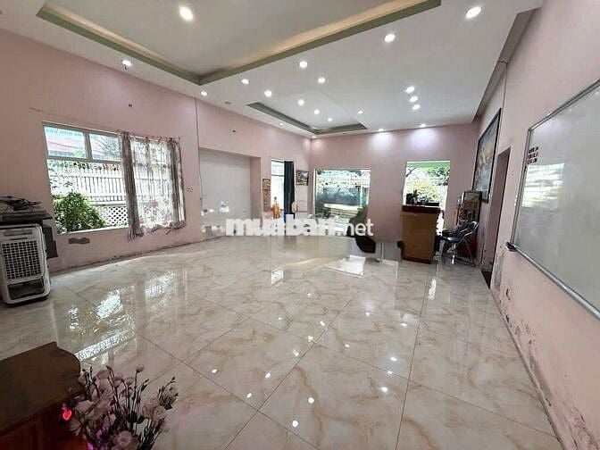 Cho Thuê Nhà 25x20m Đường Bùi Đình Túy, Bình Thạnh ( Trệt Suốt )