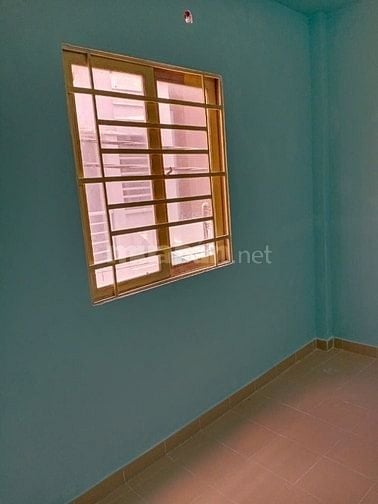 Cho thuê nhà nhỏ 2x4m có lầu, gần chợ Phạm Văn Hai, Tân Bình