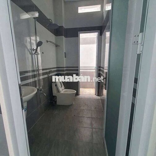 Bán nhà Mặt tiền Đ.Phan Văn Hớn,Bà Điểm Hóc Môn,DT: 5 x 40 (186,5m2)