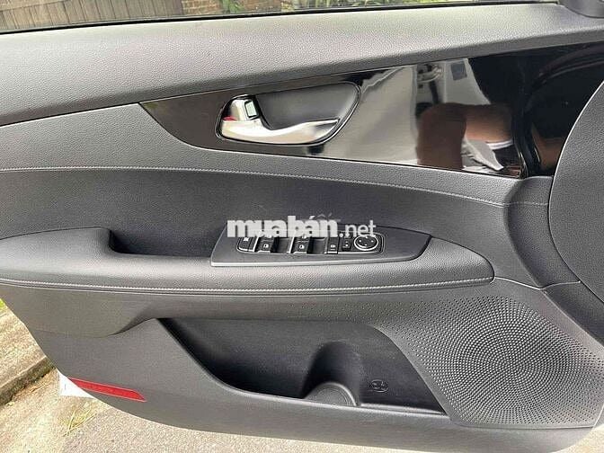 Kia Cerato 2019 1.6 MT - 86000 km