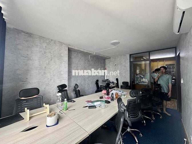 Căn Hộ Chung Cư 2PN Có Ban Công 60m2 FullNT Đang Setup Lại Mới 100%