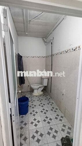 Nhà 4 triệu 2 phòng ngủ có lộ ô tô đến nhà