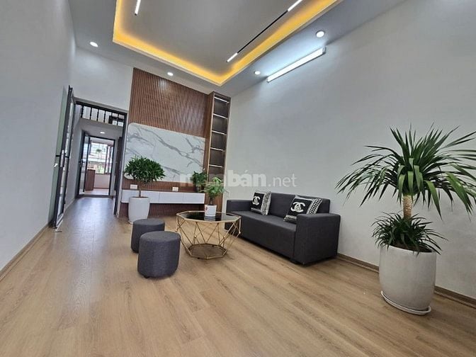 Hiếm, nhà đẹp, nội thất sịn xò, TT Lương Ngọc Quyến, 50m2, 3.25 tỷ