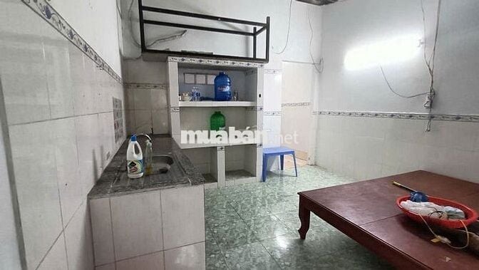 Nhà 4 triệu 2 phòng ngủ có lộ ô tô đến nhà