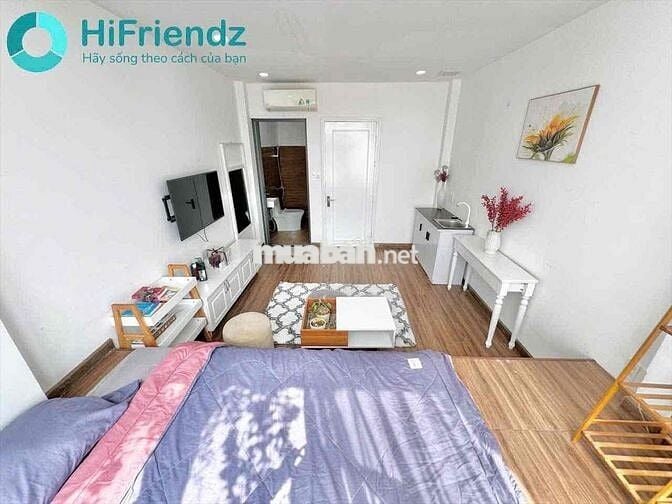 STUDIO BAN CÔNG CỬA SỔ FULL KÍNH DECOR SIÊU ĐẸP FULL NỘI THẤT SẠCH SẼ