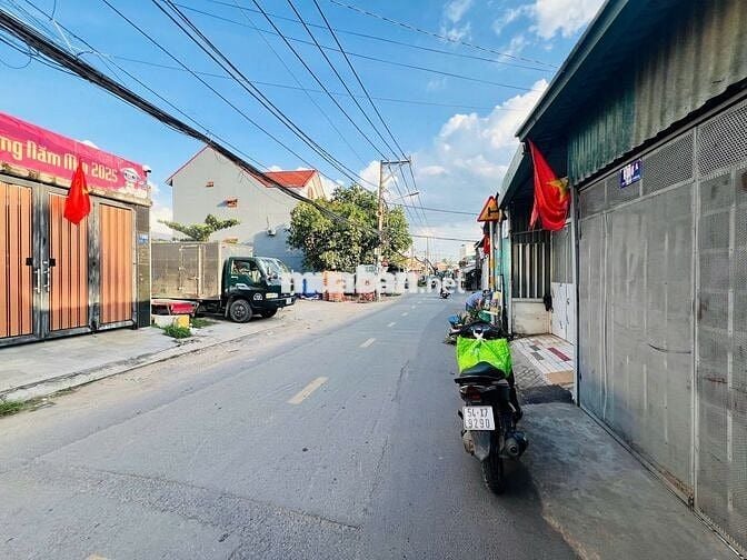 Nhà Đẹp Trung Tâm Thủ Đức – Mặt Tiền Kinh Doanh Đỉnh! Ngay Vành Đai 2!