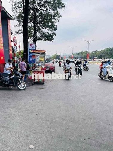 Phân Lô Kinh Doanh - Ô Tô Tránh Đỗ - 2 Mặt Ngõ - BV SVĐ Ngay Cạnh
