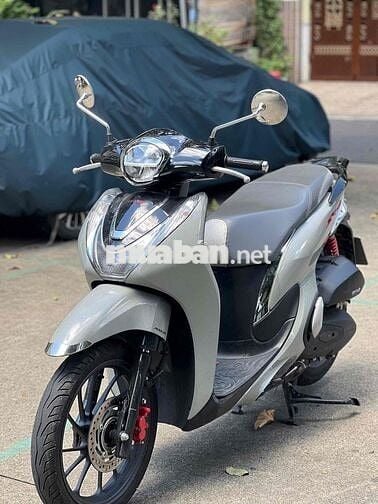 Xe honda SHMO 2023 mới 95% siêu ken màu xám xi măn