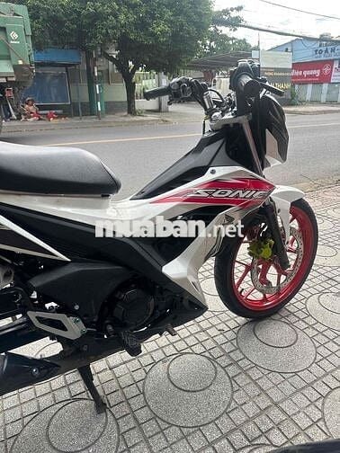 sonic đời 2020 xe đẹp máy zin ( hổ trợ góp 0 đồng)