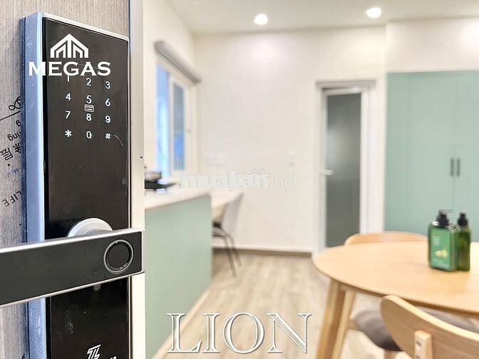 KHAI TRƯƠNG CĂN HỘ CHO THUÊ NGAY MẶT TIỀN HUỲNH KHƯƠNG NINH, QUẬN 1