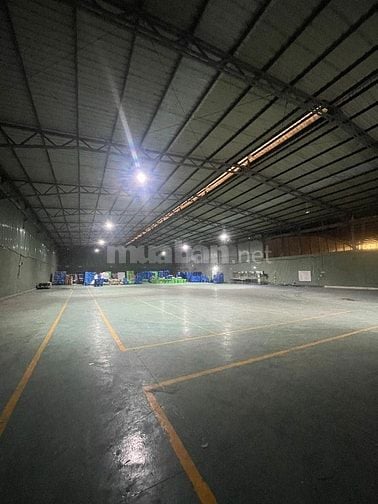 Cho thuê kho xưởng 1800m2 Linh Trung, Thủ Đức có pccc, đường xe cont