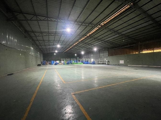 Cho thuê kho xưởng 1800m2 Linh Trung, Thủ Đức có pccc, đường xe cont