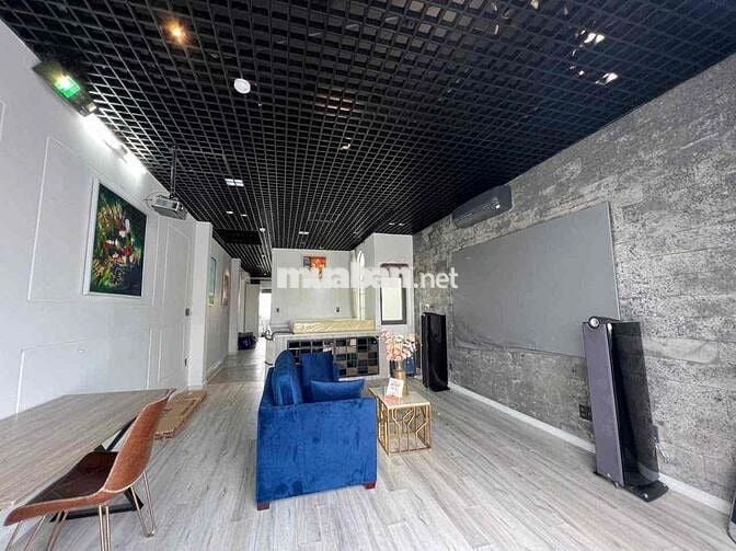 cho Thuê Căn Hộ Ban Công Sân Thượng Tại Bùi Thị Xuân