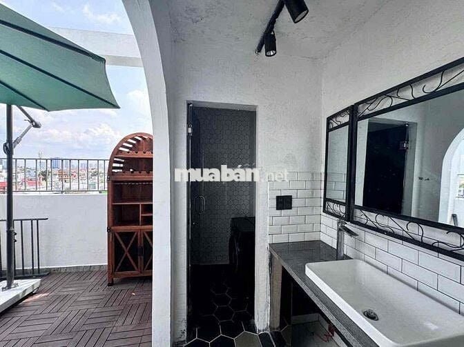 cho Thuê Căn Hộ Ban Công Sân Thượng Tại Bùi Thị Xuân