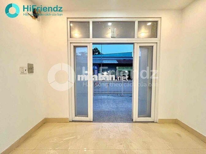 CHO THUÊ MB 30m2( 15m2 sân) (15m2 phòng) NGUYỄN THỊ NHUẦN AN PHÚ ĐÔNG