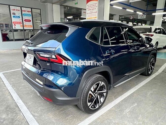 Toyota Yaris 2024 - 9000 km