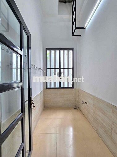 NHÀ MẶT TIỀN KINH DOANH / ĐANG CHO THUÊ 9triệu.