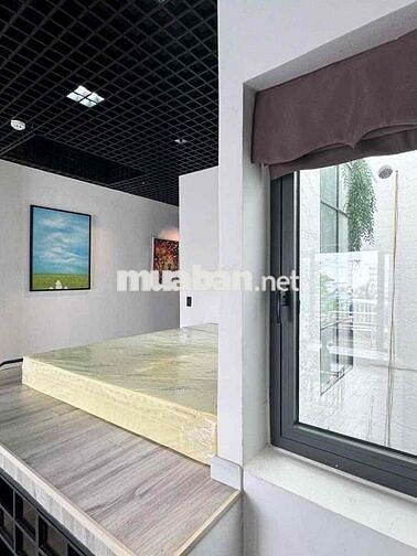 cho Thuê Căn Hộ Ban Công Sân Thượng Tại Bùi Thị Xuân