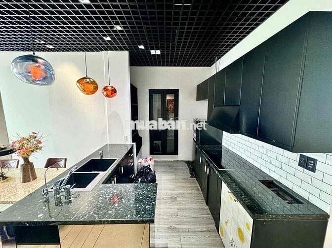cho Thuê Căn Hộ Ban Công Sân Thượng Tại Bùi Thị Xuân