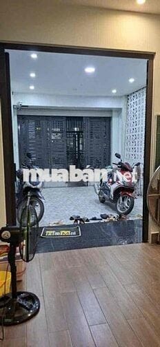 nhà chủ cần bán nhanh để đi nước ngoài, 4x16m 3 lầu