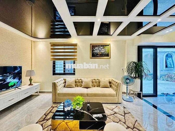 CHO THUÊ NHÀ FULL NỘI THẤT CAO CẤP XE HƠI 7 CHỖ ĐẬU TRONG NHÀ