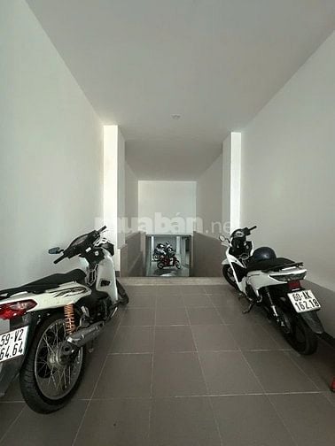 CHDV 56 PN hầm 7L Tmáy 304m2 ngang 8m TN 4.2 tỷ MTKD Lê Đức Thọ 55 tỷ