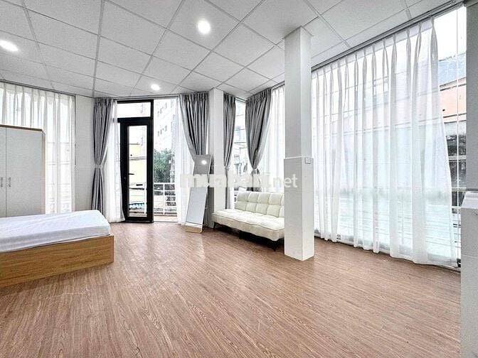 cho thuê phòng ban công gần cầu nguyễn văn cừ