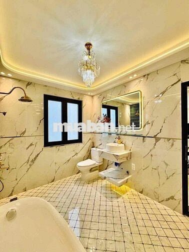 CHO THUÊ NHÀ FULL NỘI THẤT CAO CẤP XE HƠI 7 CHỖ ĐẬU TRONG NHÀ