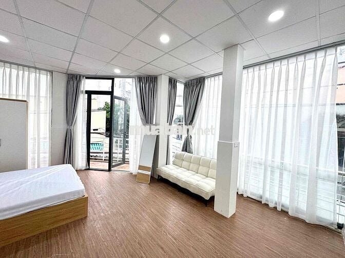 cho thuê phòng ban công gần cầu nguyễn văn cừ
