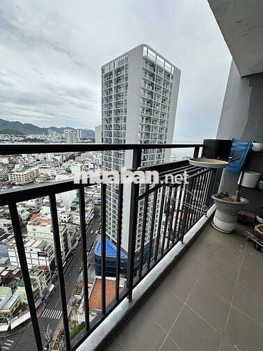 Căn hộ trung tâm tp Nha Trang, 75m2, 2PN, 2toilet, 2 ban công
