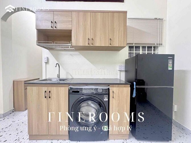 CĂN HỌI TÁCH BẾP MÁY GIẶT RIÊNG CỬA SỔ THOÁNG MÁT NHAY TÂN BÌNH