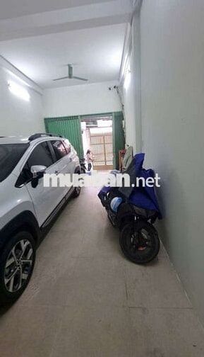 Cho thuê nhà MBKD (4x18) có 1p + sẳn máy lạnh