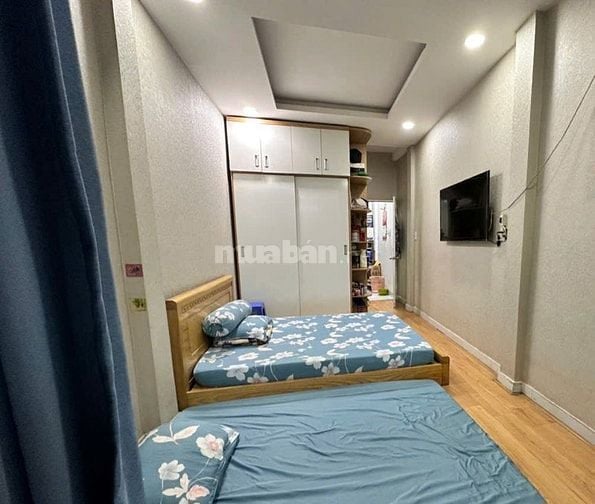 Cho thuê nhà hẻm 676/ Võ Văn Kiệt p1q5