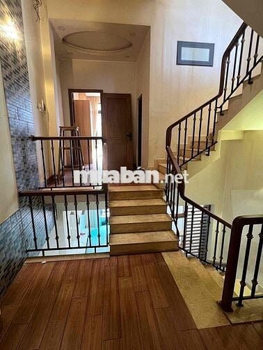 BÁN NHÀ KIỆT Ô TÔ CÙ CHÍNH LAN