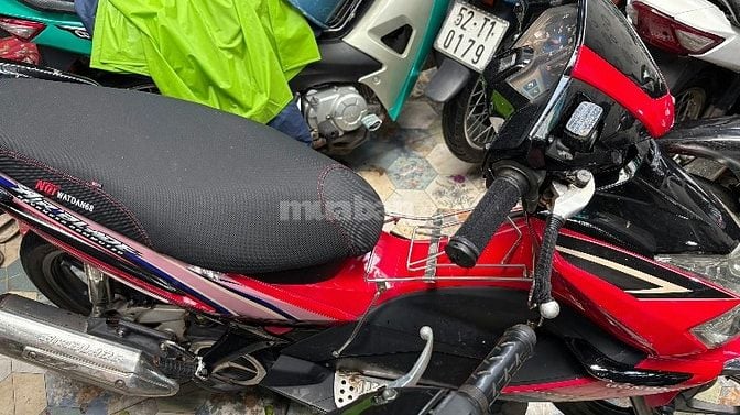 Honda Air Blade zin mới đẹp máy êm,chạy mạnh giá rẻ chỉ 4tr800