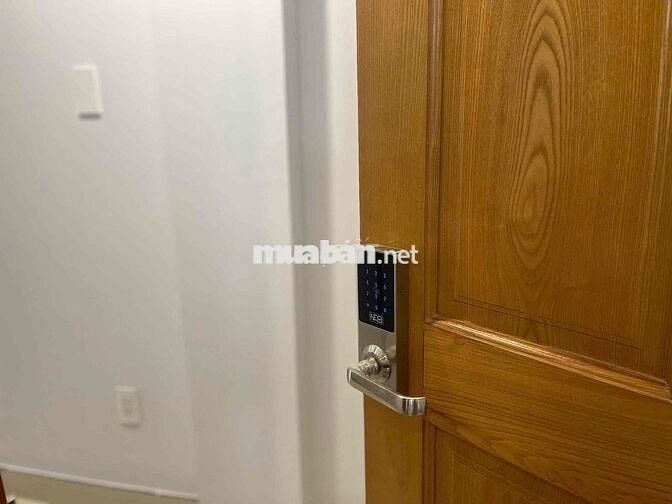 Căn hộ 1PN cửa sổ trời siêu thoáng, full nội thất, sofa, thang máy